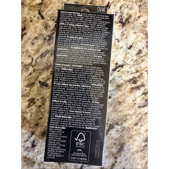 Sally Hansen 6 Sets of 24 Press on Oval Shaped Nails With Glue New - Picture 5 of 6